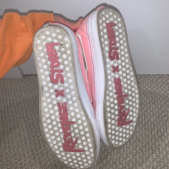 Revenge x Storm Pink Shoes - Picture 7 of 8